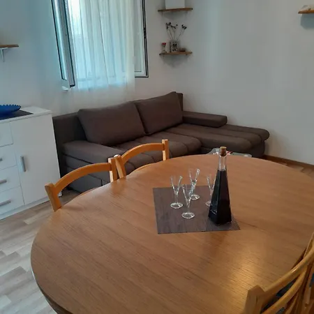 Miro Apartment *