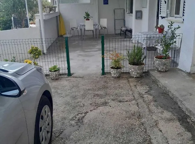 아파트 Miro 챠브타트